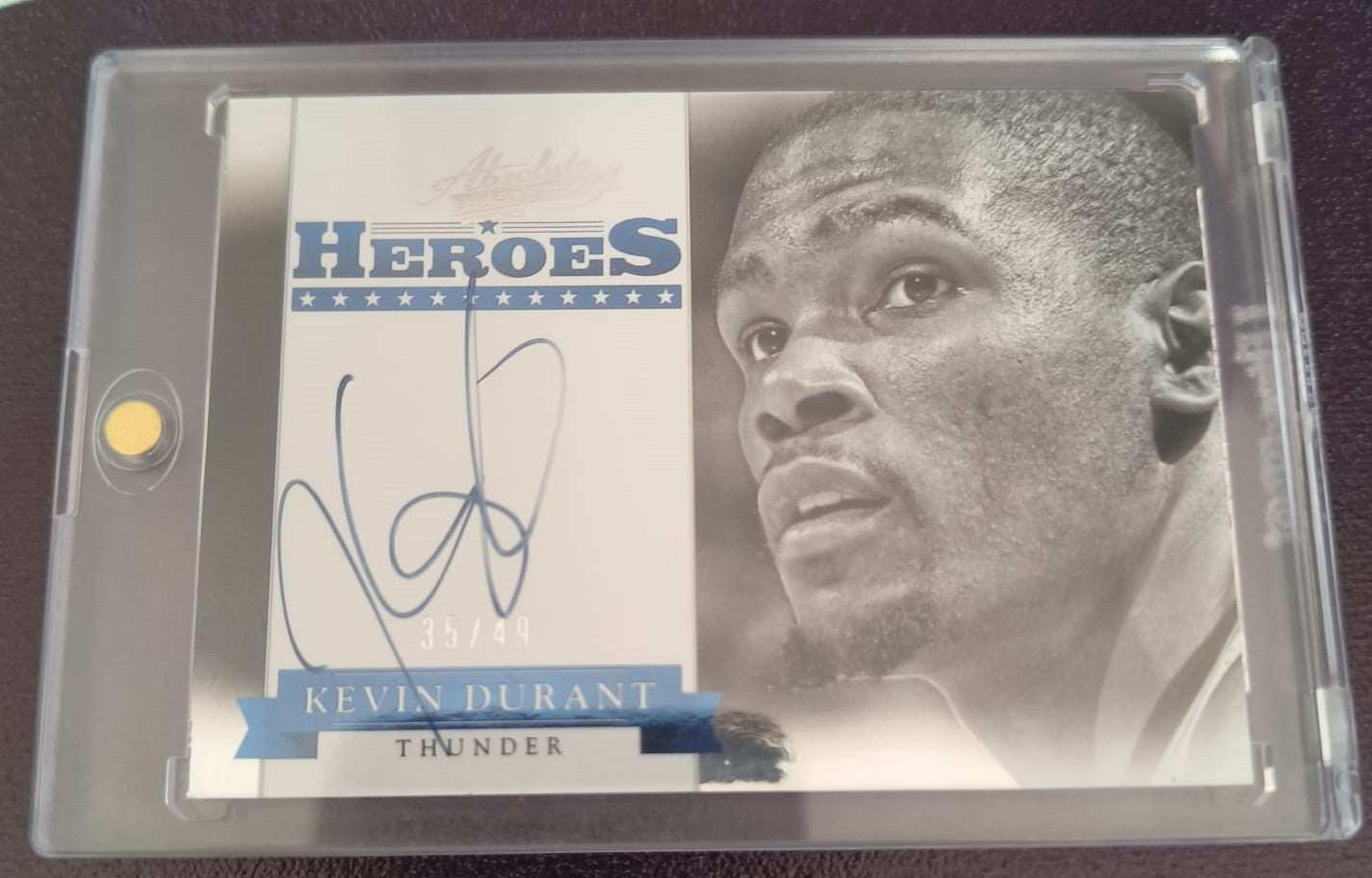 2012-13 Absolute Heroes Autographs #10 Kevin Durant/49 -