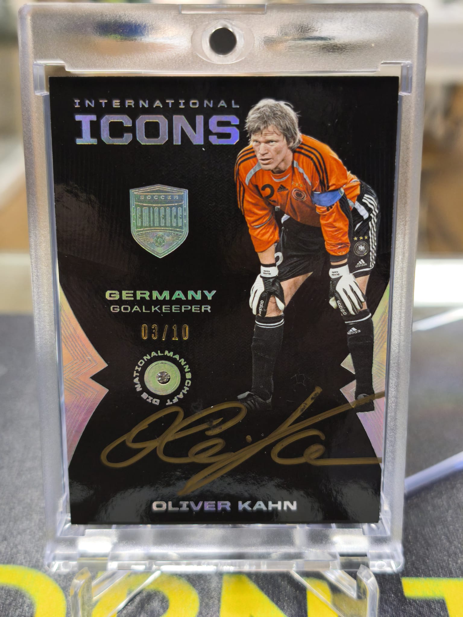 2018 Panini Eminence International Icons Oliver Kahn /10 on card auto