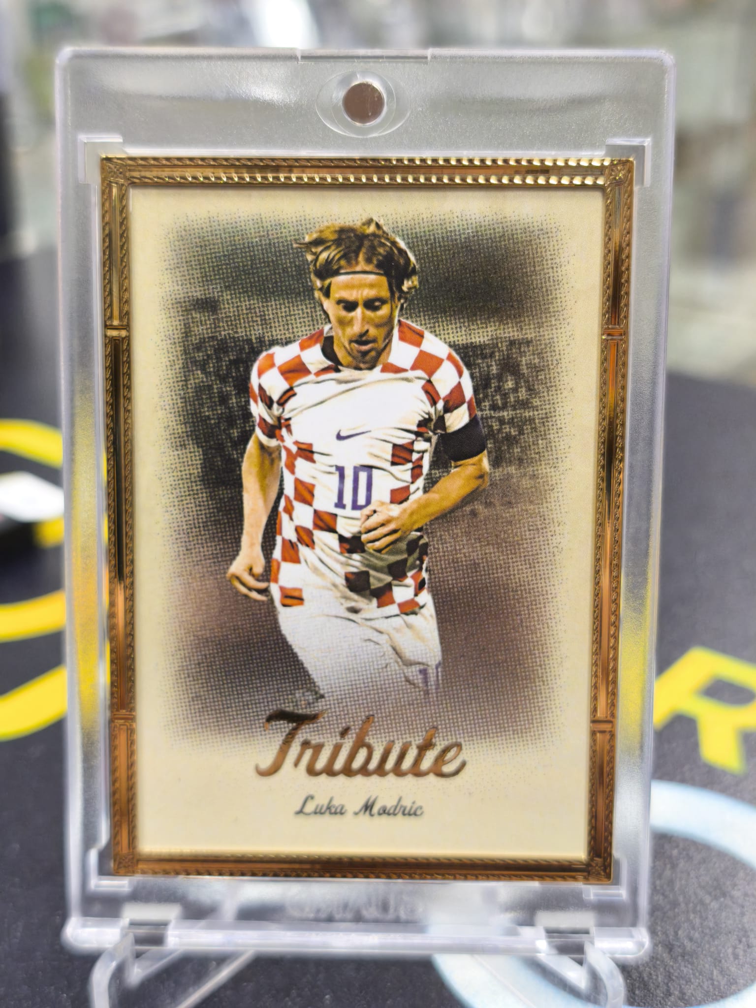 2022 Futera Unique Tribute Gold Frame /14 Luka Modric Croacia
